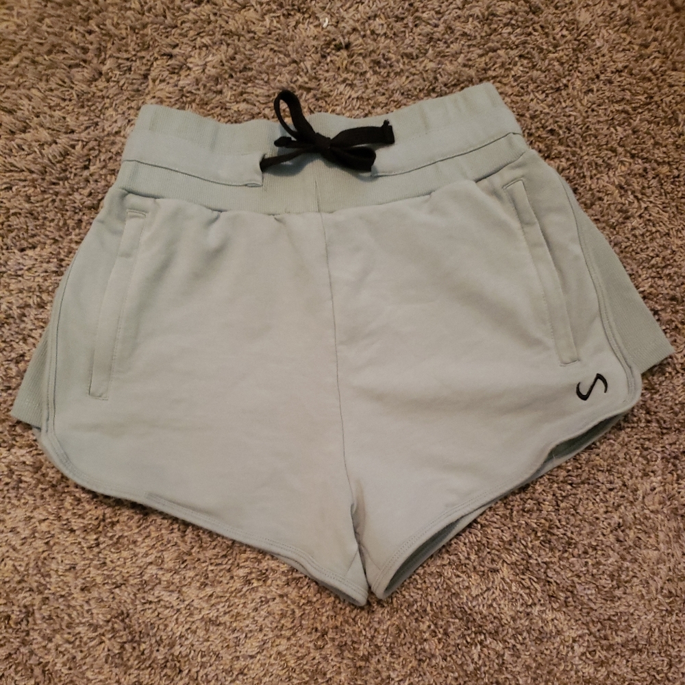 TLF techne comfy shorts